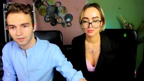 Snapshot of astren_villo chatting on November 27, 2025, 1:24 pm astren online show from November 27, 2025, 1:24 pm