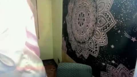 Astrid online show from April 23, 2026, 12:04 pm