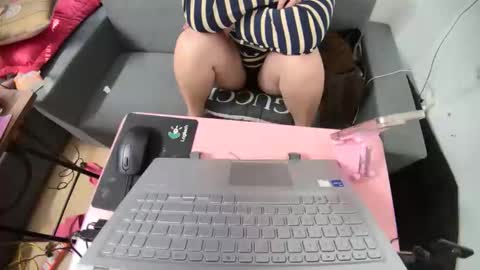 Snapshot of asuka_9x chatting on November 15, 2025, 8:55 am asuka_9x online show from November 15, 2025, 8:55 am