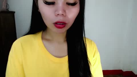 asuna_charming online show from November 4, 2025, 8:19 pm