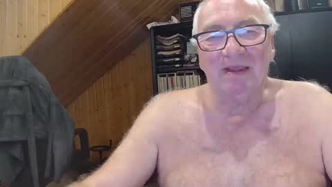 asusandy online show from May 15, 2026, 11:45 pm