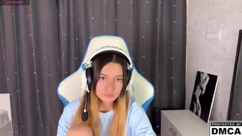 Snapshot of asya_foxy chatting on September 18, 2025, 2:57 am Asya online show from September 18, 2025, 2:57 am