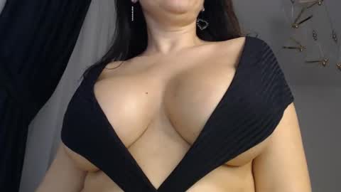 Snapshot of asyax chatting on January 6, 2025, 10:26 pm Assya online show from January 6, 2025, 10:26 pm