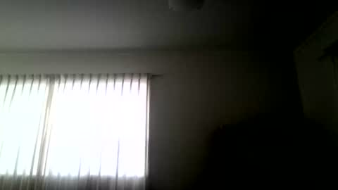 Atapp626373359 online show from November 14, 2025, 4:44 am