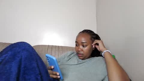 atara_seren online show from May 11, 2026, 2:45 pm