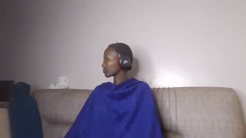 atara_seren online show from May 27, 2026, 2:14 pm