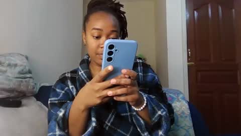 atara_seren online show from June 8, 2026, 1:44 pm