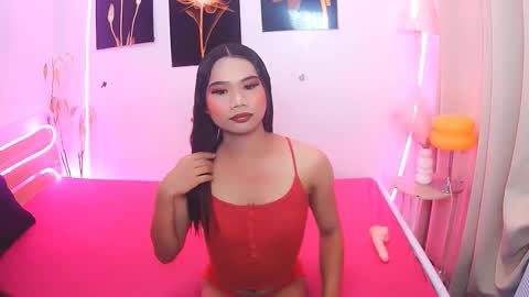 atashakendall online show from December 22, 2025, 1:19 pm