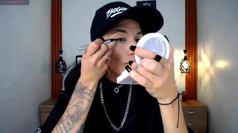 COLOMBIA online show from March 23, 2026, 8:35 pm