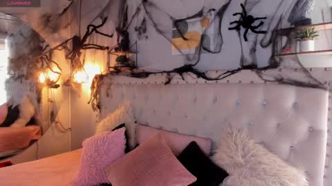 ATENEA online show from November 1, 2025, 1:35 pm