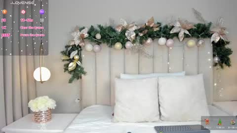 Snapshot of atenea_roberts chatting on December 4, 2024, 10:19 pm ATENEA ROBERTS Sofia online show from December 4, 2024, 10:19 pm