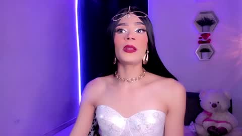 ateneataylor online show from September 14, 2025, 4:55 am