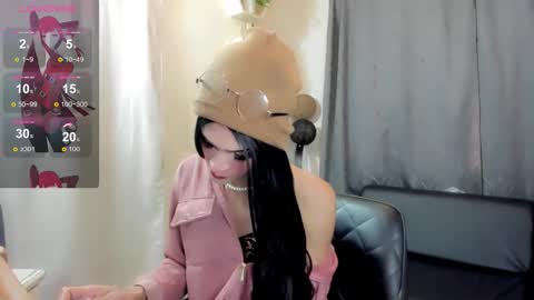 ateneataylor online show from October 22, 2025, 2:12 am