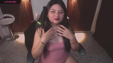 athena_snaw online show from May 15, 2026, 3:57 am