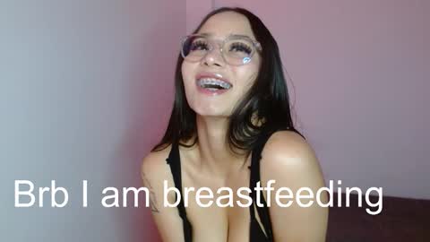 Athenea online show from November 3, 2025, 5:20 am