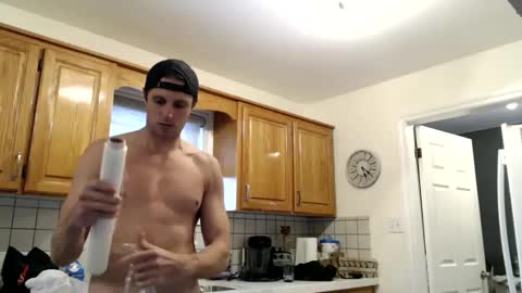 Snapshot of athleteguy55555 chatting on March 5, 2025, 10:21 pm tommycb55555 online show from March 5, 2025, 10:21 pm