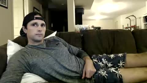 Snapshot of athleteguy55555 chatting on March 8, 2025, 12:33 am tommycb55555 online show from March 8, 2025, 12:33 am