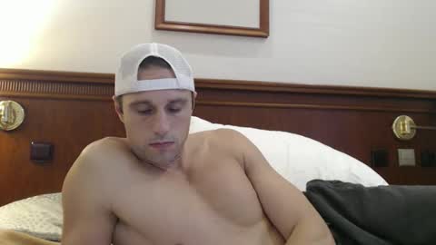 Snapshot of athleteguy55555 chatting on September 25, 2025, 1:37 pm tommycb55555 online show from September 25, 2025, 1:37 pm