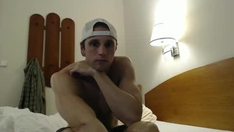 Snapshot of athleteguy55555 chatting on October 12, 2025, 8:08 pm tommycb55555 online show from October 12, 2025, 8:08 pm