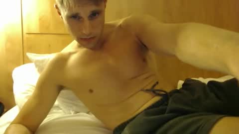 Snapshot of athleteguy55555 chatting on October 19, 2025, 7:25 pm tommycb55555 online show from October 19, 2025, 7:25 pm