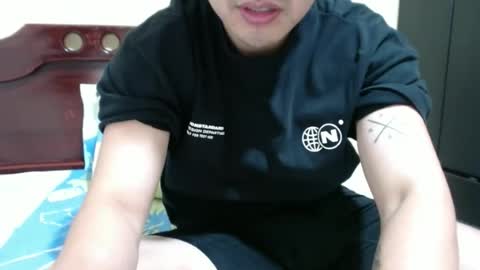 Robin online show from May 19, 2026, 2:18 am