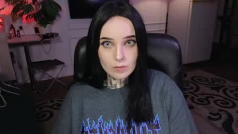 online every day between 10am-23pm online show from May 20, 2026, 6:03 pm