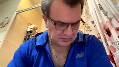 Snapshot of atozzzz chatting on November 12, 2025, 4:13 am atozzzz online show from November 12, 2025, 4:13 am