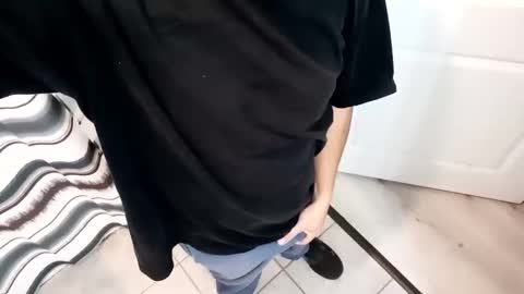 att4life3217 online show from October 17, 2025, 6:43 pm