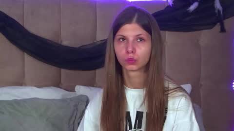 Snapshot of audreybarlow chatting on November 2, 2025, 6:21 pm Audrey online show from November 2, 2025, 6:21 pm