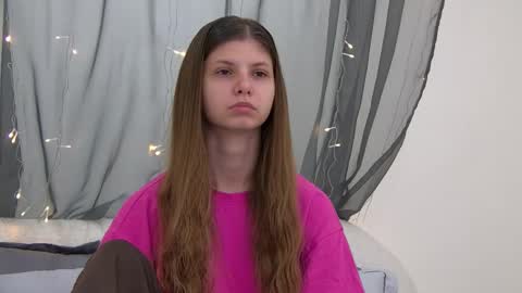 Snapshot of audreybarlow chatting on November 4, 2025, 6:23 am Audrey online show from November 4, 2025, 6:23 am