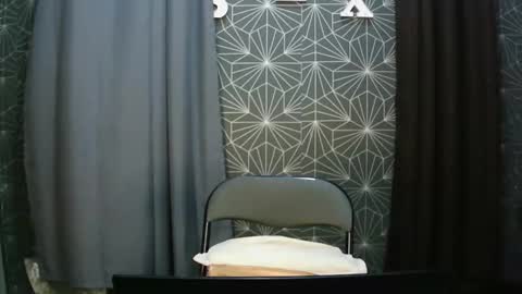 Snapshot of audreyblaise chatting on November 7, 2025, 2:55 am Audrey online show from November 7, 2025, 2:55 am