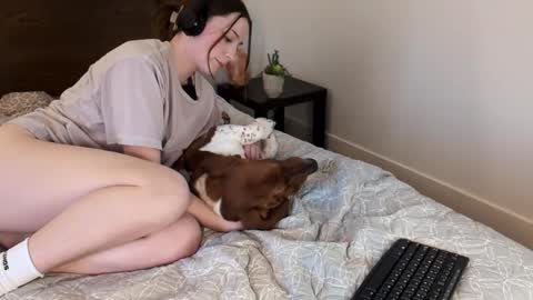 Miss Audrey online show from February 9, 2025, 8:45 pm