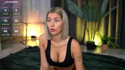 Snapshot of audreyzanne chatting on October 29, 2025, 7:43 am Isabella online show from October 29, 2025, 7:43 am