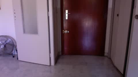 auguste688483 online show from May 30, 2026, 8:33 am