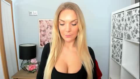 AulloraSensual online show from February 21, 2025, 6:18 am