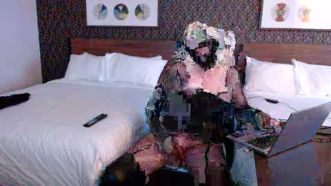 Dodge001 online show from February 18, 2025, 11:41 pm