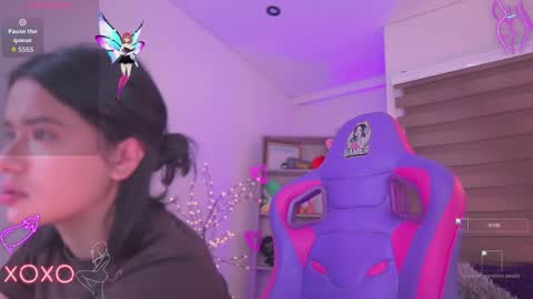 aura_rouss online show from September 30, 2025, 1:16 pm