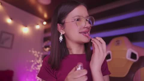 aura_rouss online show from November 24, 2025, 10:42 pm