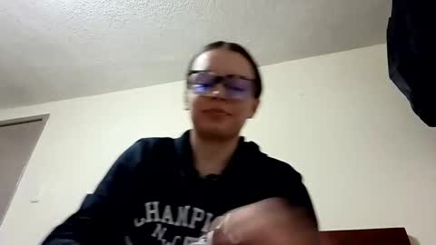 auran_v888 online show from May 25, 2026, 3:34 am