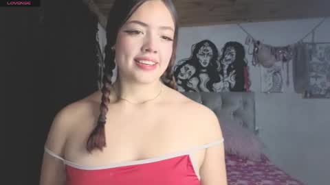 aurasensorial27 online show from June 3, 2026, 2:03 am