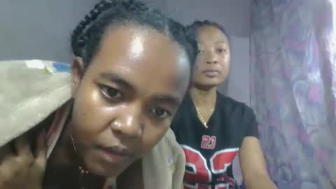 aurelie08 online show from May 17, 2026, 8:16 pm