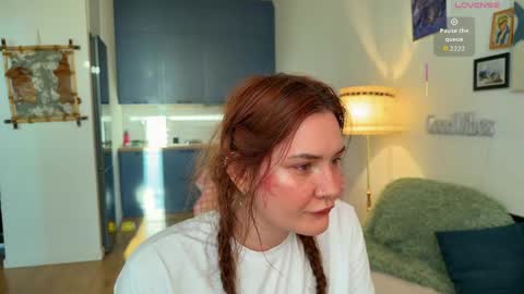 AURIKA OR AURA online show from May 3, 2026, 1:11 am