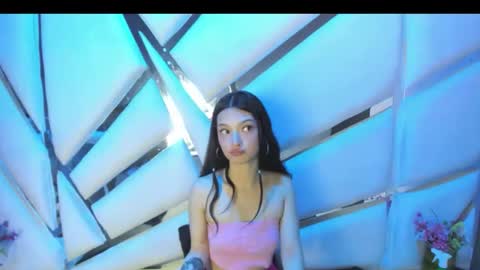 Snapshot of aurora18palmer chatting on December 2, 2025, 5:08 pm aurora online show from December 2, 2025, 5:08 pm