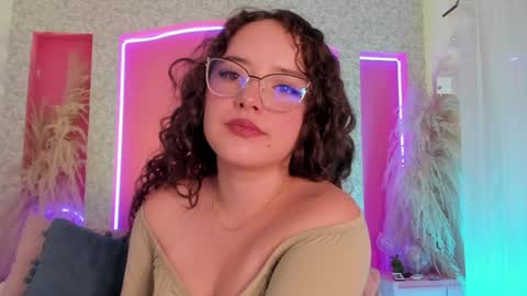 Aurora online show from January 17, 2025, 7:49 pm