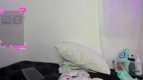 Snapshot of aurora_divine chatting on July 13, 2026, 10:45 pm aurora_divine online show from July 13, 2026, 10:45 pm