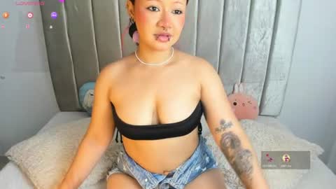 Snapshot of aurora_johnson_ chatting on June 21, 2026, 6:38 am A U R O R A online show from June 21, 2026, 6:38 am