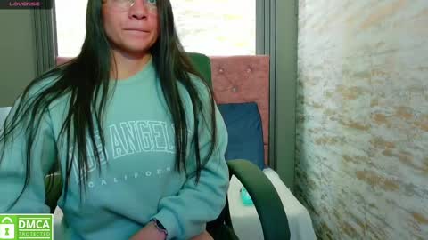 Snapshot of aurora_jones1 chatting on September 11, 2025, 5:18 am Aurora online show from September 11, 2025, 5:18 am