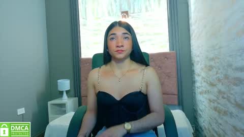 Snapshot of aurora_jones1 chatting on September 17, 2025, 3:19 am Aurora online show from September 17, 2025, 3:19 am