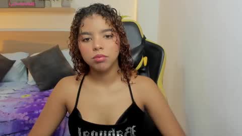 aurora_rodriguez online show from January 30, 2025, 12:06 pm