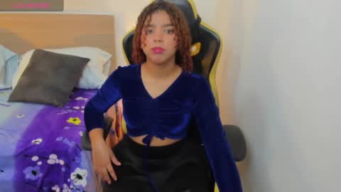 aurora_rodriguez online show from February 4, 2025, 12:22 pm